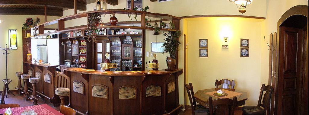 Hotel Filippi Zdirec nad Doubravkou Ngoại thất bức ảnh